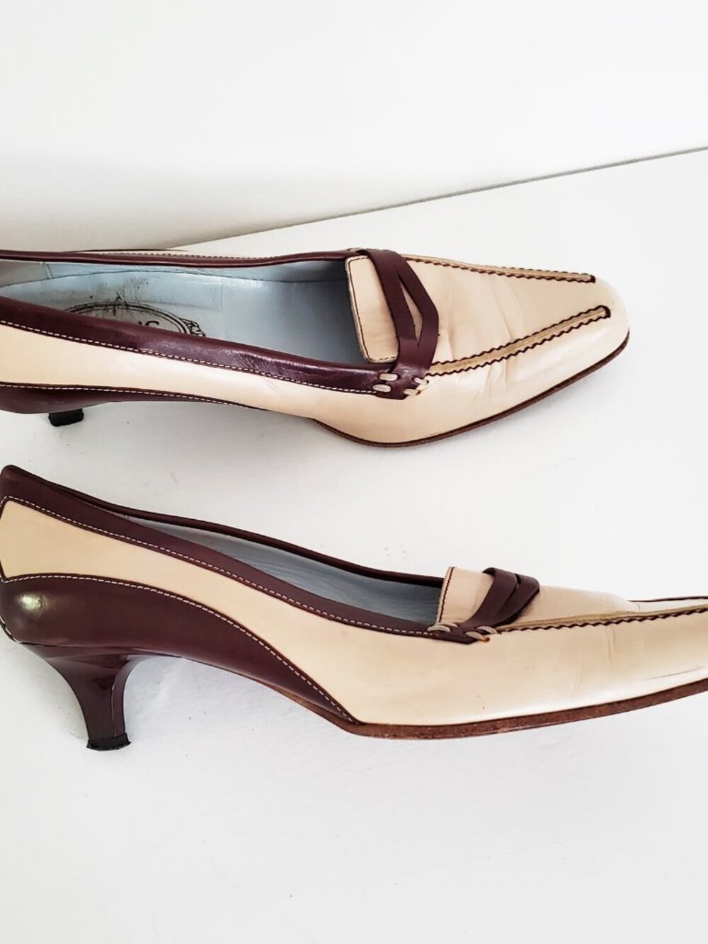 Tod's Penny Loafer Beige & Brown Leather Kitten Heel Pumps Sz 38.5 - Picture 10 of 13